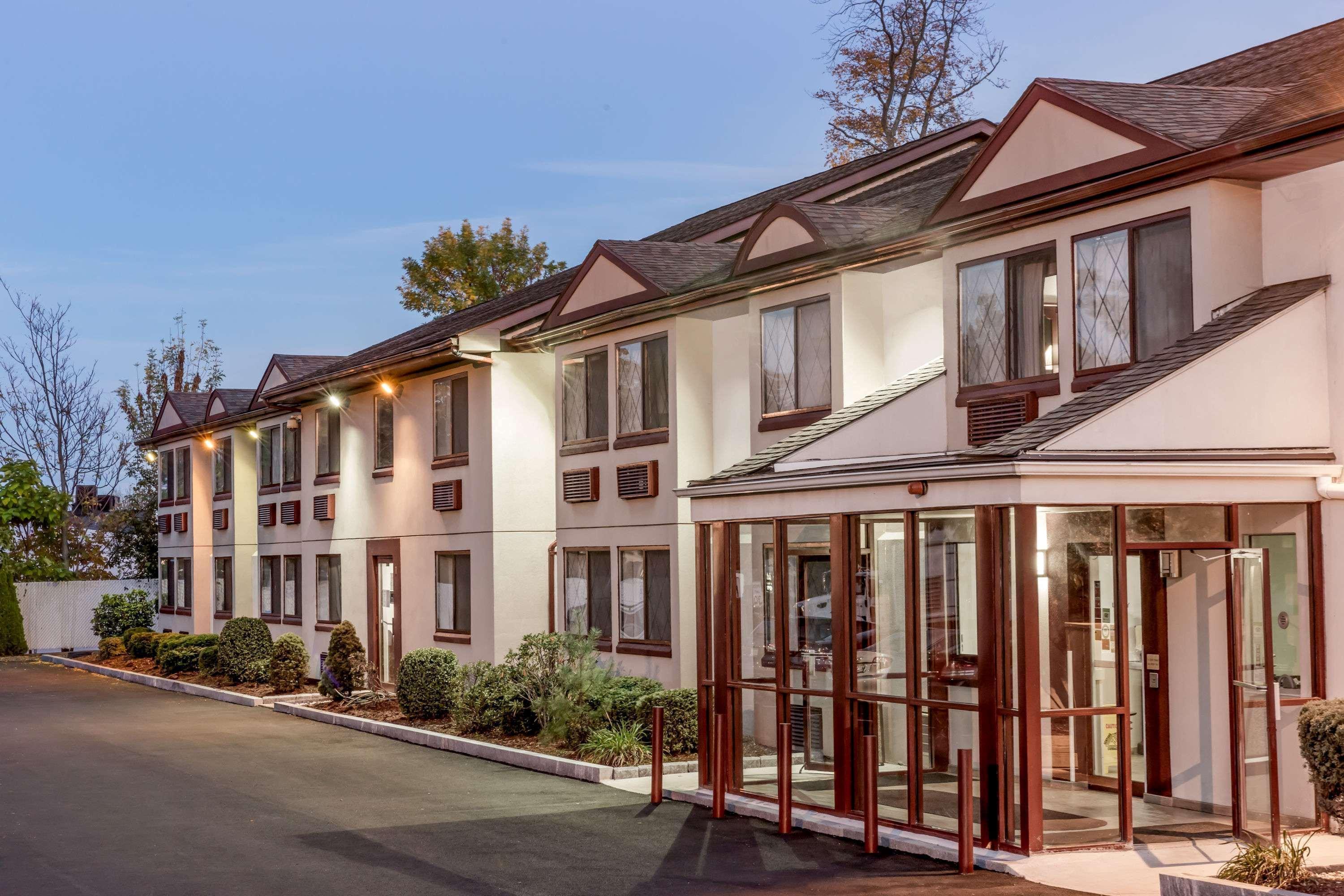 Fairbridge Inn Express Nyack Exterior photo